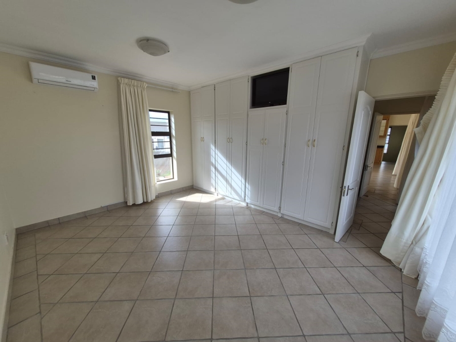 4 Bedroom Property for Sale in Dana Bay Western Cape